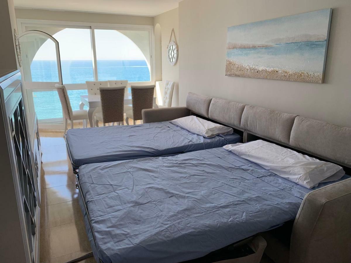 Apartament Aguamarina On The Beach Front Apartamento Mijas Costa Exterior foto