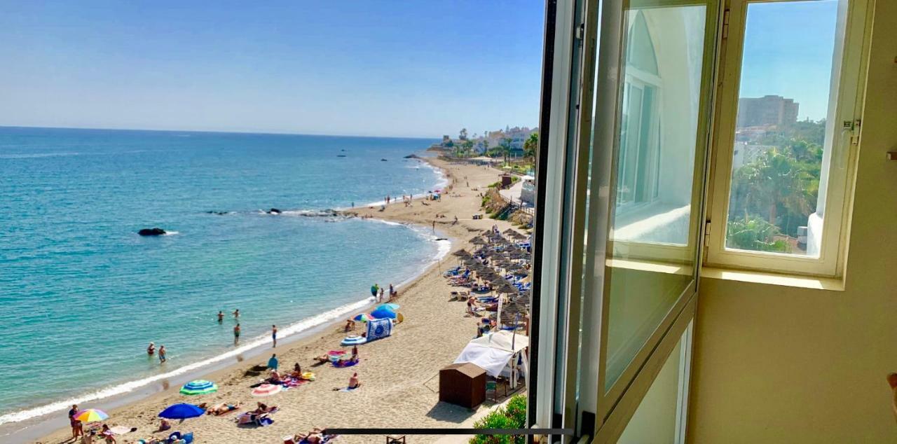 Apartament Aguamarina On The Beach Front Apartamento Mijas Costa Exterior foto