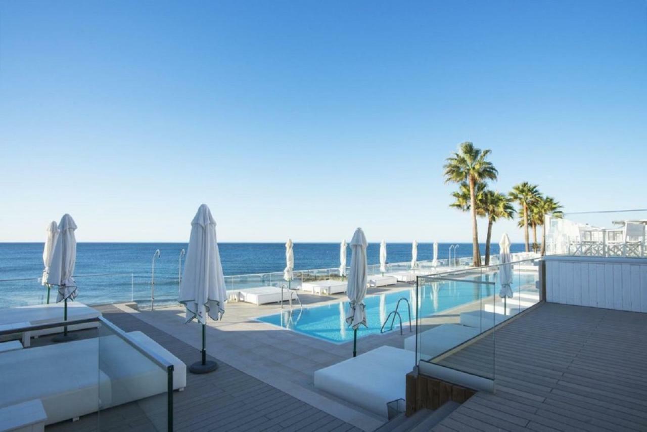 Apartament Aguamarina On The Beach Front Apartamento Mijas Costa Exterior foto