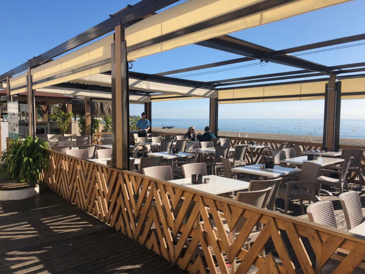 Apartament Aguamarina On The Beach Front Apartamento Mijas Costa Exterior foto